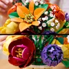 LEGO Botanicals Blumengesteck mit künstlichen Kamelien, Produktbild-Vorschau 5