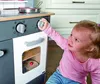 Hape Holz-Spielküche mit Zubehör - realistisches Produktbild-Vorschau 3