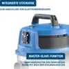Close-up of the top section of a blue and gray wet/dry vacuum cleaner, highlighting its integrated power outlet and master-slave function. Produktbild-Vorschau