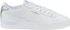 A side view of a white Puma Jada Distressed sneaker with silver accents on the heel. Podgląd zdjęcia produktu