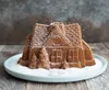 Nordic Ware - Gingerbread House Bundt Pan Voir les images du produit 8