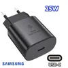 A black Samsung Super Fast Charging 25W USB-C charger. Produktbild-Vorschau