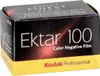A close-up shot of a Kodak Ektar 100 color negative film box. Podgląd zdjęcia produktu