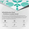 A close-up of a self-adhesive panel with a decorative pattern, accompanied by text and icons describing its features. Produktbild-Vorschau