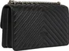 A black leather handbag with a chain strap. Anteprima dell’immagine prodotto