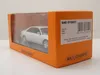 Maxichamps 940018801 Audi A8 1999 blanche 1:43 Voir les images du produit 9