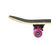 A close-up side view of a skateboard. Voir les images du produit