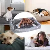 A collage of images showing different dogs in various dog beds and a woman with a dog in bed. Anteprima dell’immagine prodotto