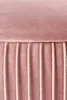 A close-up view of a pink fabric with vertical pleats. Anteprima dell’immagine prodotto