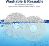 Two white mop pads partially submerged in blue water, with bubbles. Text above describes them as washable and reusable. Produktbild-Vorschau