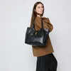 PICARD Schultertasche Whisper Shoulder Bag Black schwarz Produktbild-Vorschau 15