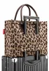 reisenthel bolso shopper bolso de hombro con compartimento Vista previa de la imagen del producto 19
