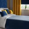 VELVI Marineblauer Samt-Kissenbezug - Velvet Elegance Produktbild-Vorschau 4