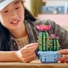 LEGO Botanicals Blühender Kaktus - Kunstblumen Set mit Produktbild-Vorschau 7