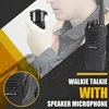 A person is holding a walkie-talkie and a speaker microphone, with the product and promotional text visible. Anteprima dell’immagine prodotto