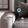 A black Samsung Galaxy SmartTag is shown on a couch, with a blue location pin overlay indicating its position. Anteprima dell’immagine prodotto