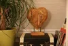 BURI Teak Herz Skulptur auf Ständer massiv - 30 cm Tisch Produktbild-Vorschau 5