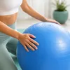 Relaxdays Gymnastikball, 75 cm, mit Luftpumpe, Anti Burst, Produktbild-Vorschau 8
