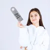 Nicht stören oder Komm rein Türhänger in Grau mit lachendem Produktbild-Vorschau 4