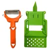 A peeler and a vegetable slicer are shown against a white background. Voir les images du produit