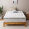 Matratzentopper auf modernem Boxspringbett – ideal für zusätzlichen Liegekomfort.
 Produktbild-Vorschau