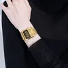 Montre pour femme et homme - Casio Modèle : A1100G-5EF Voir les images du produit 9