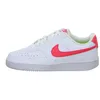 A side view of a white Nike Court Vision Lo NN sneaker with pink accents. Produktbild-Vorschau