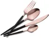 A set of cutlery with rose gold plating and black handles, arranged diagonally on a white background. Anteprima dell’immagine prodotto