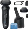 A black electric shaver and its accessories are displayed on a white background. Anteprima dell’immagine prodotto