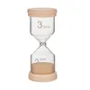 A clear studio shot of a single hourglass. Voir les images du produit