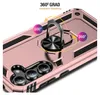 Close-up view of a rose gold phone case with a rotating ring stand. Produktbild-Vorschau