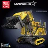 A large yellow and black remote-controlled excavator toy is displayed against a dark background, with promotional text and logos. Anteprima dell’immagine prodotto