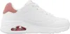 A side view of a white Skechers Uno sneaker with pink accents. Produktbild-Vorschau