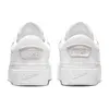 A pair of white Nike Court Legacy Lift sneakers shown from the back. Náhled obrázku produktu