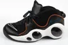 A side view of a Nike Air Zoom Flight 95 basketball shoe. Podgląd zdjęcia produktu