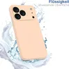 A peach-colored phone case is shown with water splashing around it, suggesting water resistance. Text in German indicates liquid-repellent surface. Produktbild-Vorschau