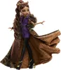 A Monster High doll, Clawdeen Wolf, is shown standing against a white background. Voir les images du produit