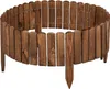 A curved wooden garden border fence made of vertical planks attached to wire. Voir les images du produit