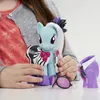 Hasbro - My Little Pony Figur - Photo Finish mit Produktbild-Vorschau 2