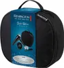 A black gift set bag containing a Remington hairdryer and accessories, with a blue product information label attached. Náhled obrázku produktu