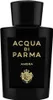 A black bottle of Acqua di Parma Ambra Eau de Parfum with gold lettering and a crest. Anteprima dell’immagine prodotto