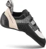 Schnür-Kletterschuh "Katana Laces Woman" von La Sportiva; schwarz-weiß mit grafischem Design und verstärktem Fersenbereich. Produktbild-Vorschau