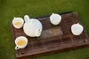 Kaffeekanne & Teekanne aus Porzellan Weiß – Eleganter Produktbild-Vorschau 6