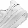 A close-up view of the heel and sole of a white Nike Court Vision Alta Ltr shoe. Anteprima dell’immagine prodotto