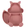 A silicone plate shaped like a squirrel, designed for children. Voir les images du produit