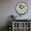Dekorative Retro-Wanduhr – geräuschlose und gut lesbare Produktbild-Vorschau 4