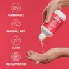 A hand pouring shampoo from a bottle into another hand, with icons and text describing product benefits. Produktbild-Vorschau