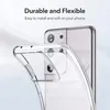 A clear phone case is shown being flexed around the back of a smartphone. Produktbild-Vorschau