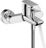 A chrome-finished bathroom faucet with water flowing from the spout. Anteprima dell’immagine prodotto