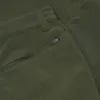 Detailaufnahme der Mammut Runbold Winter SO Pants für Herren in Olivgrün; zeigt den Reißverschluss und die Stoffstruktur. Produktbild-Vorschau